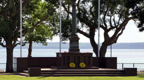Darwin Cenotaph overlooking Darwin Harbour Darwin Cenotaph overlooking Darwin Harbour