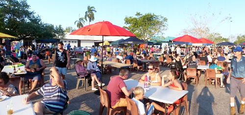 evening markets at Malak