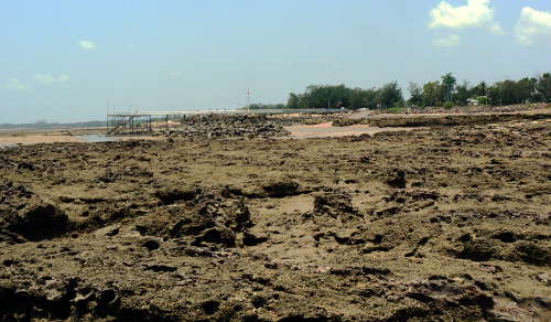 Looking back at the Jetty and Boat Ramp from tidal rocks Looking back at the Jetty and Boat Ramp from tidal rocks